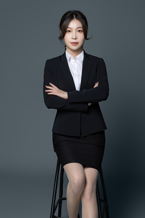 李红