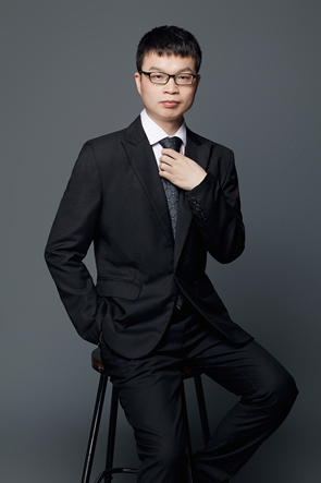 刘卫平